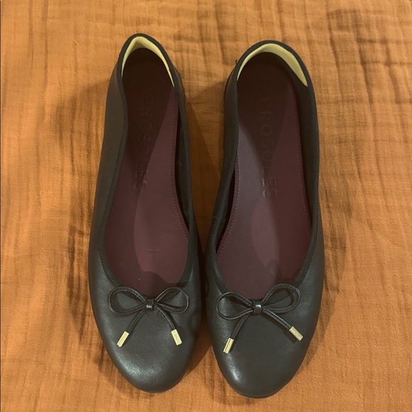 Aerosoles Black Ballet Flats with Bow Detail - Picture 1 of 4